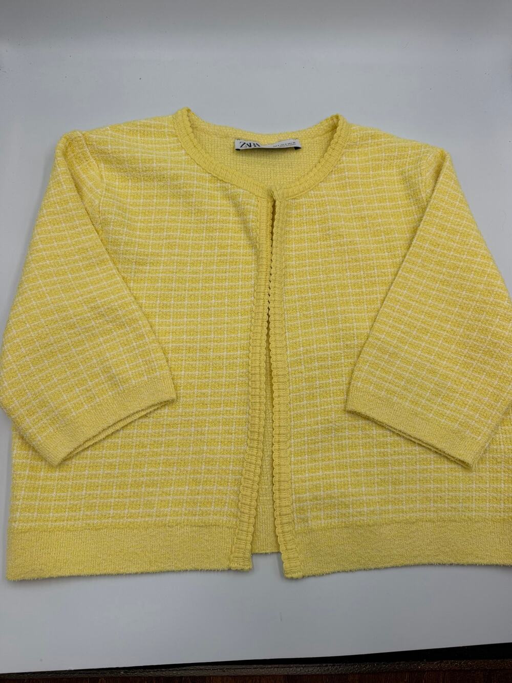 Zara yellow textured knit open front short sleeve cardigan size small